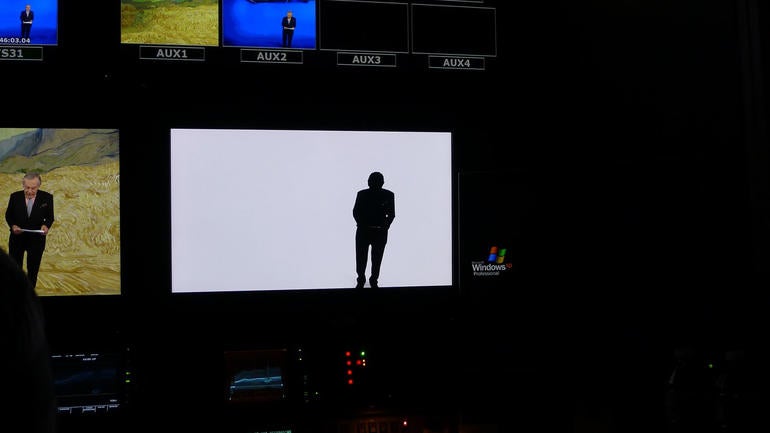 whitescreen.jpg