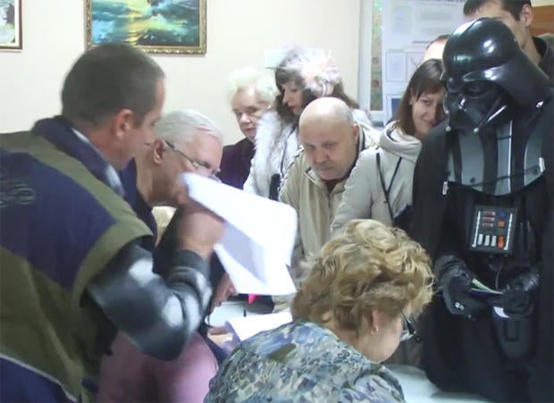 darth-vader-poling-station-radio-svoboda.jpg