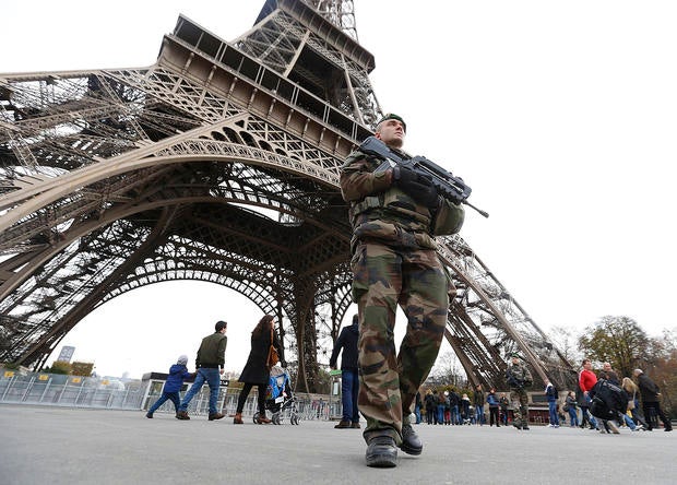 Deadly attacks across Paris 