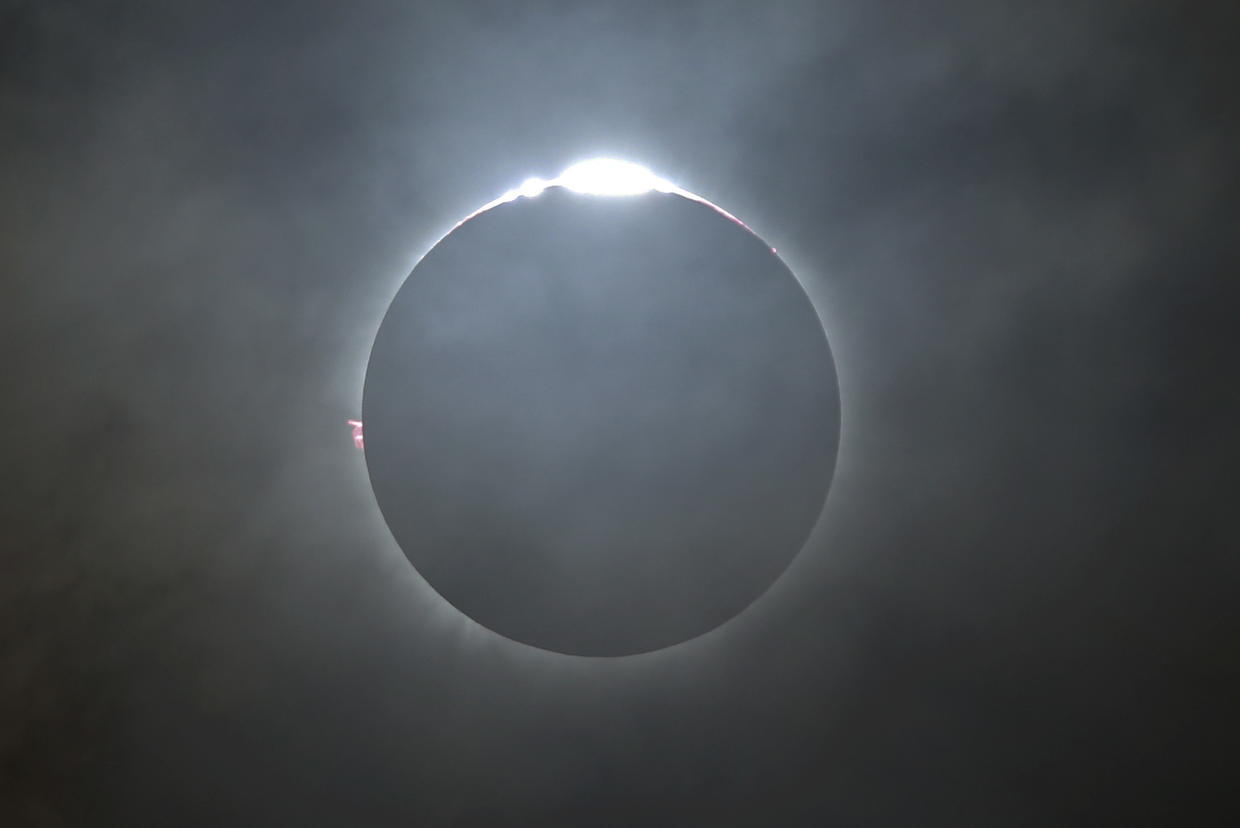 Solar eclipse Stunning total solar eclipse CBS News