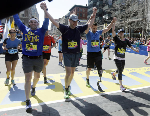 Boston bombing survivor - 2016 Boston Marathon - Pictures - CBS News