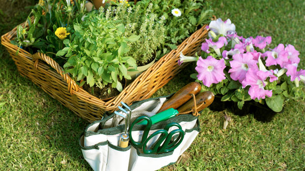 Gardening Gift Basket Mother\'s Day 