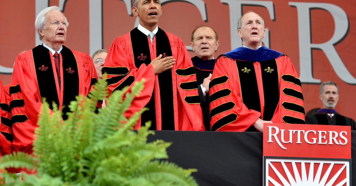 Costs of celebrity college commencement speakers can add up CBS News