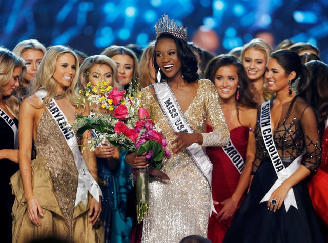 Miss Usa 2016 Is An Army Officer Cbs News