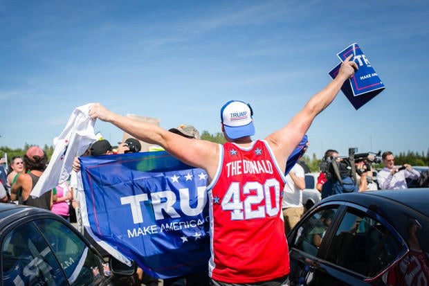 Extreme Donald Trump fans 