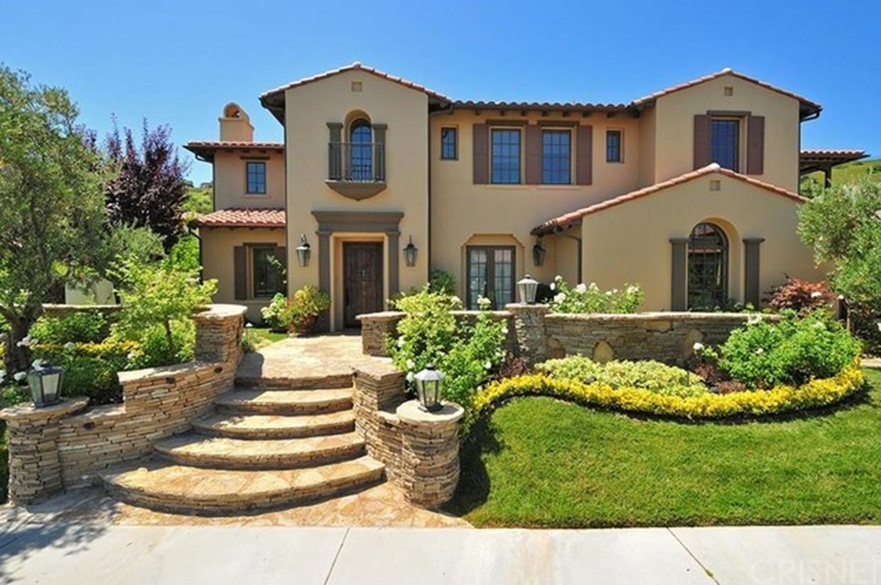 Homes What You Can Buy For 4 Million CBS News   Calabasas 01 