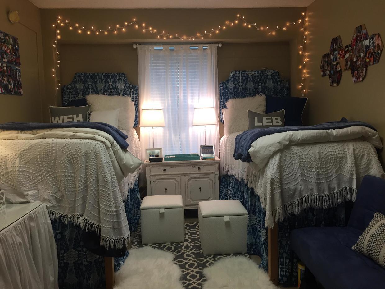 College dorm rooms with style - CBS News
