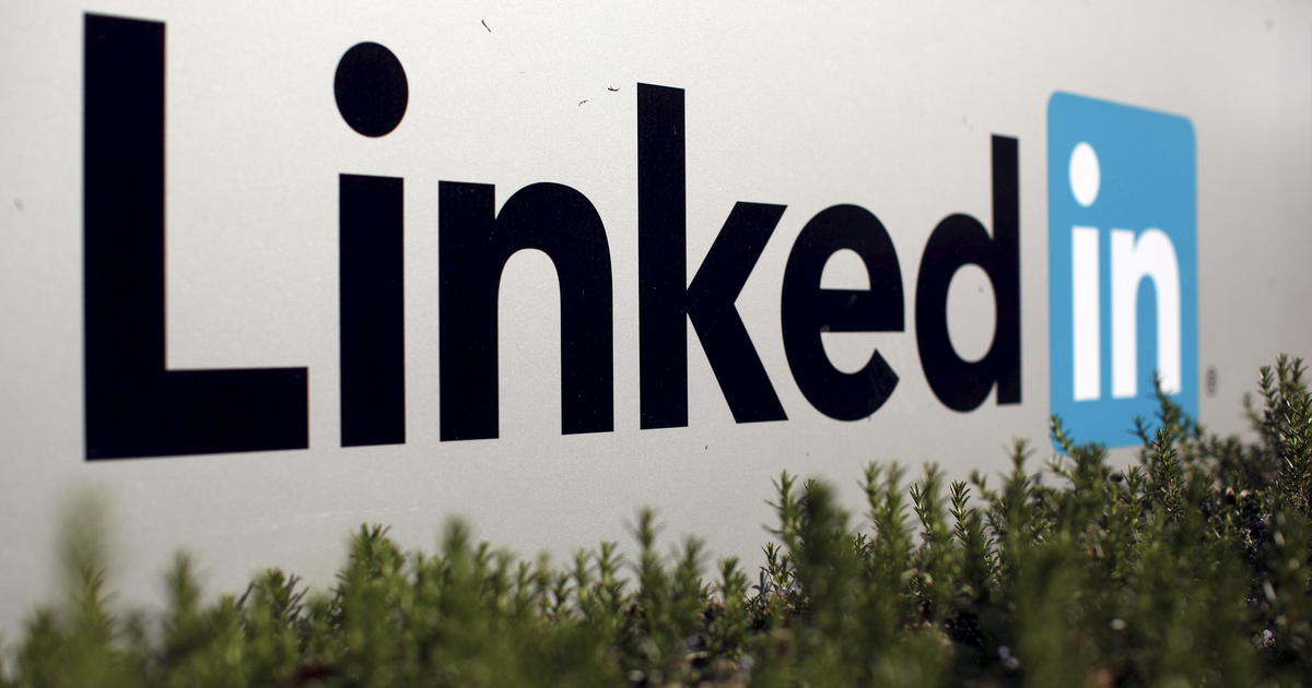 Microsoft says it is shutting down LinkedIn in China