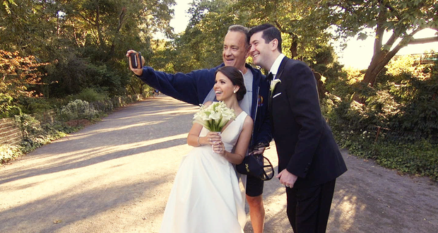 Tom Hanks Surprises Taking Wedding Photos In Central Park Tom Hanks Surprises Taking Wedding Photos In Central Park Cbs News