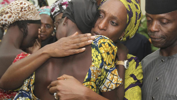 Chibok Girl Found Nearly 4 Years After Mass Abduction Nigeria Confirms Cbs News