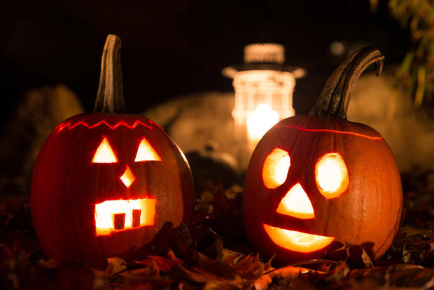 spooky halloween pumpkins lanterns 