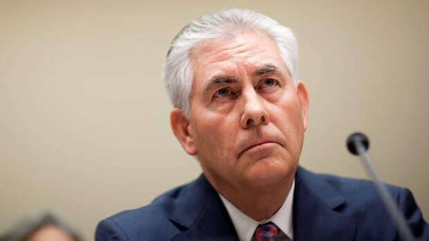 2016-12-10t091843z-706409439-rc122a71ebf0-rtrmadp-3-usa-trump-tillerson.jpg