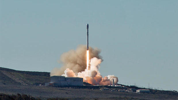 A SpaceX Falcon 9 rocket blasts off from Vandenberg Air Force Base, Calif., successfully launching 10 Iridium telephone satellites Jan. 14, 2017. This was SpaceX’s first flight since a catastrophic launch pad explosion Sept. 1, 2016. 