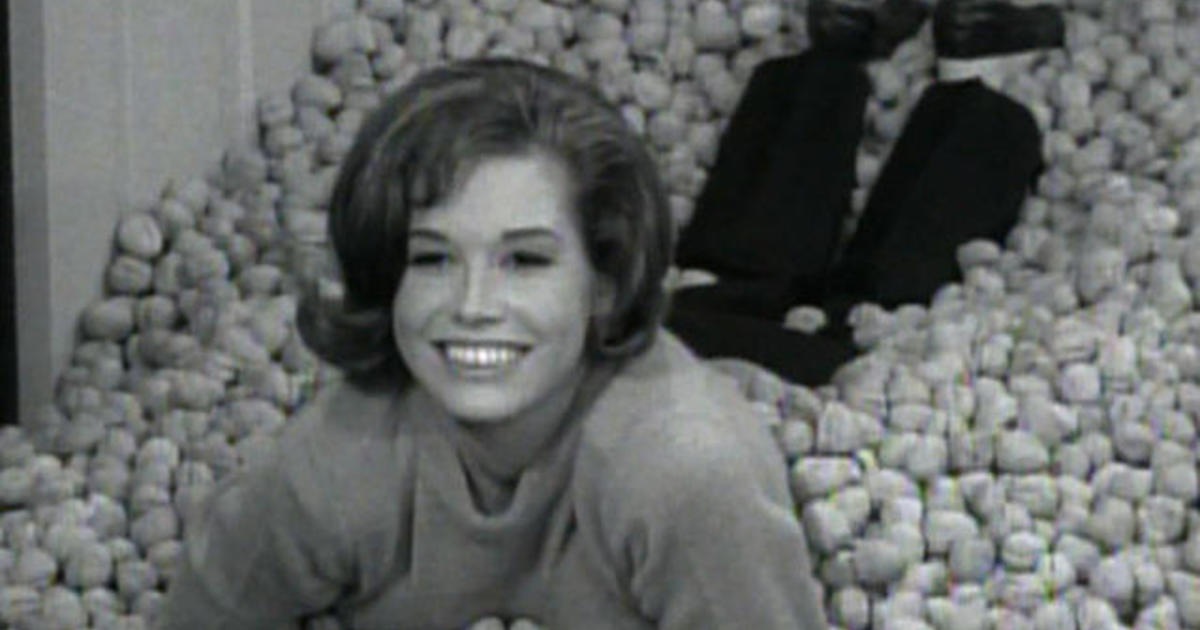 Laura Petrie Hq - Actress Mary Tyler Moore dead at 80