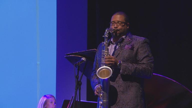 jimmy-greene-and-sax.jpg