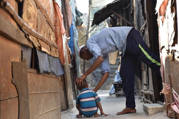 nazeer-with-son.jpg