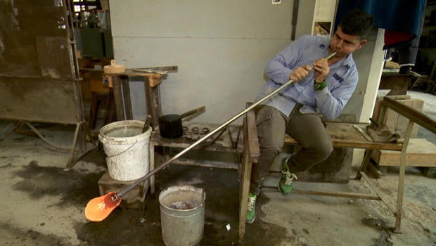 murano-glass-glassblower-620.jpg