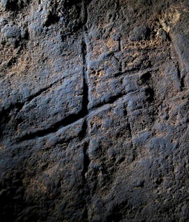 gorhams-cave-neanderthal-engraving-s-finlayson.jpg
