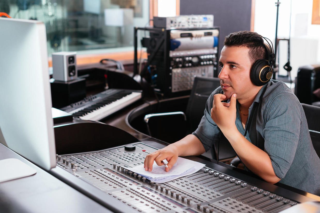 Radio broadcast technician jobs
