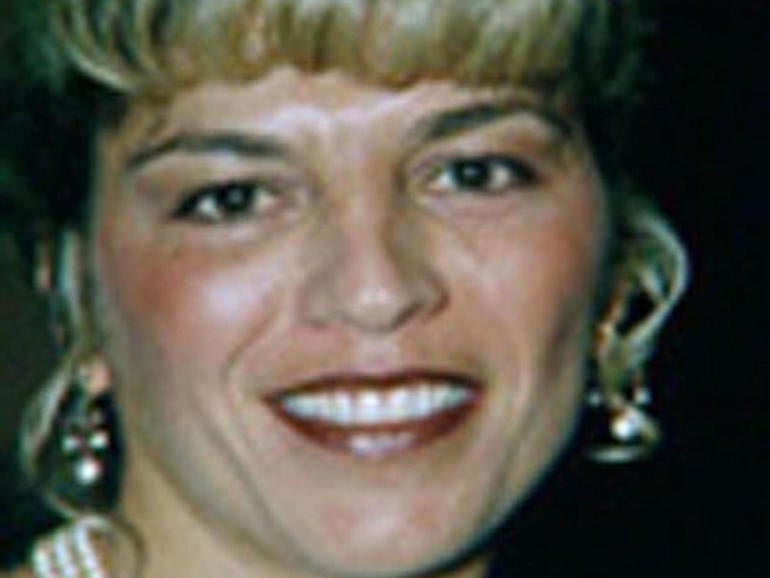 claudia-benton.jpg
