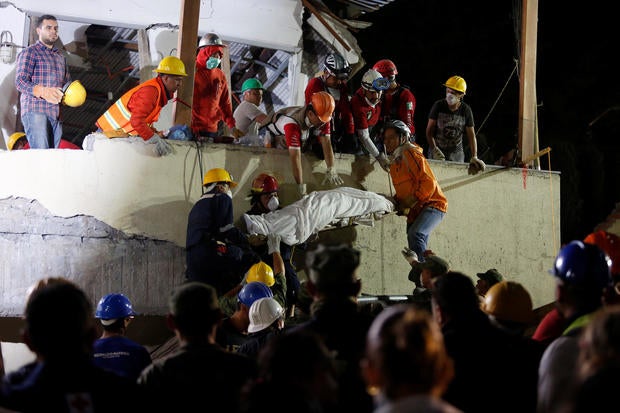 Mexico earthquake building collapse: Rescue caught on Mexico earthquake building collapse: Rescue caught on