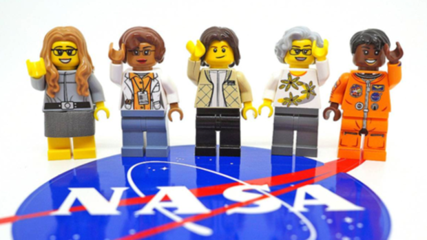 LEGO NASA WOMEN 2 