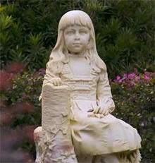 little-gracie-at-bonaventure-cemetery-244.jpg