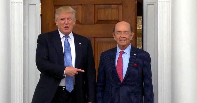White House officials tied to offshore banks, Russian investments