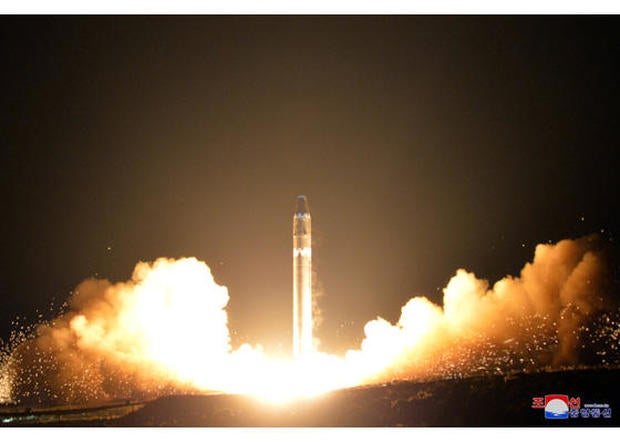 171129-nk-missile-launch-01.jpg