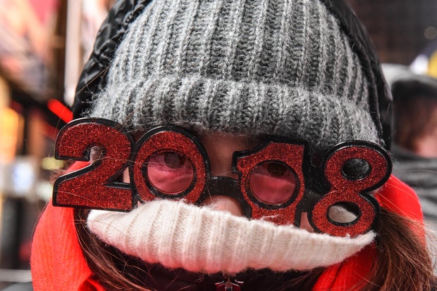 Bitter cold greets New Year&#039;s revelers across much of U.S. - CBS News