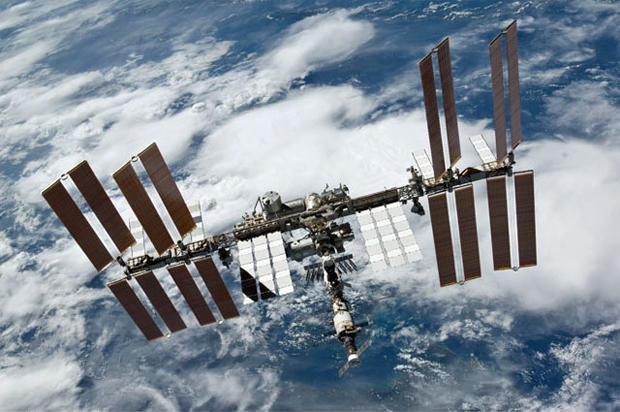 iss1-620.jpg