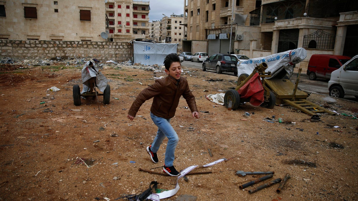 Syrian refugees returning to Aleppo, other Syria cities with ISIS