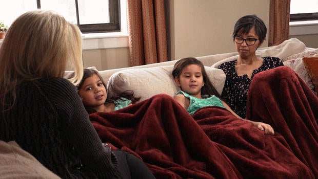 julia-yip-williams-with-daughters-tracy-smith-620.jpg