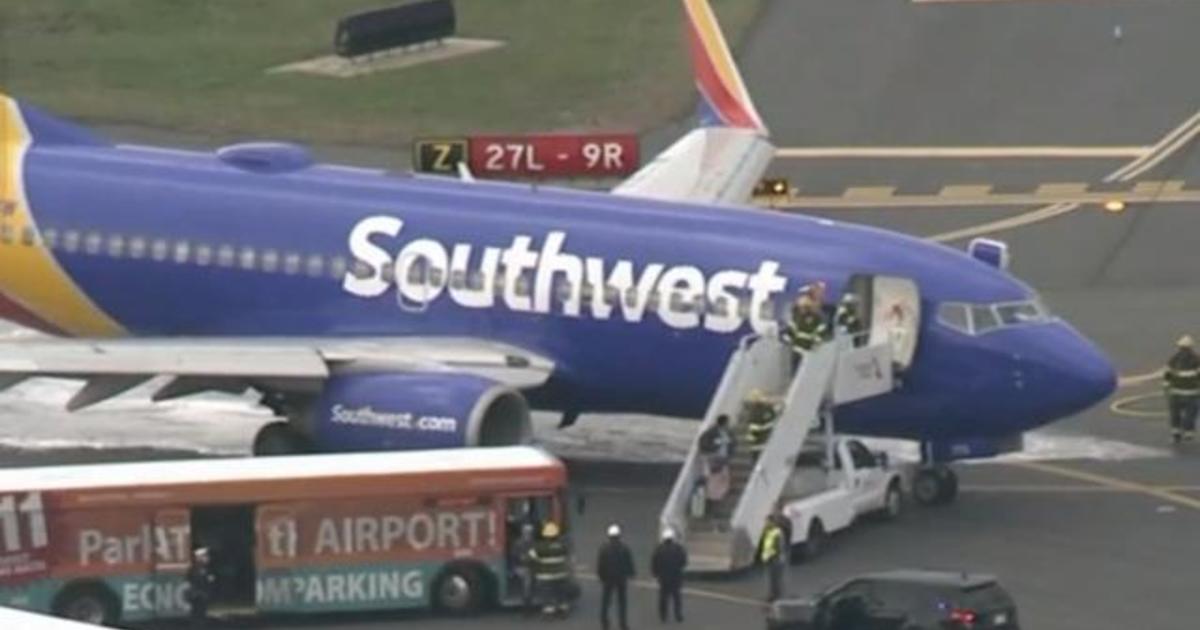Southwest Airlines pilot praised for safe emergency landing CBS News