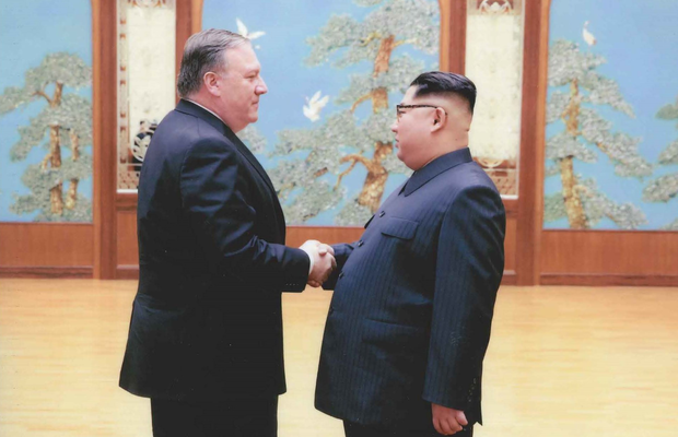 pompeo-and-kim-jong-un-handshake.png 