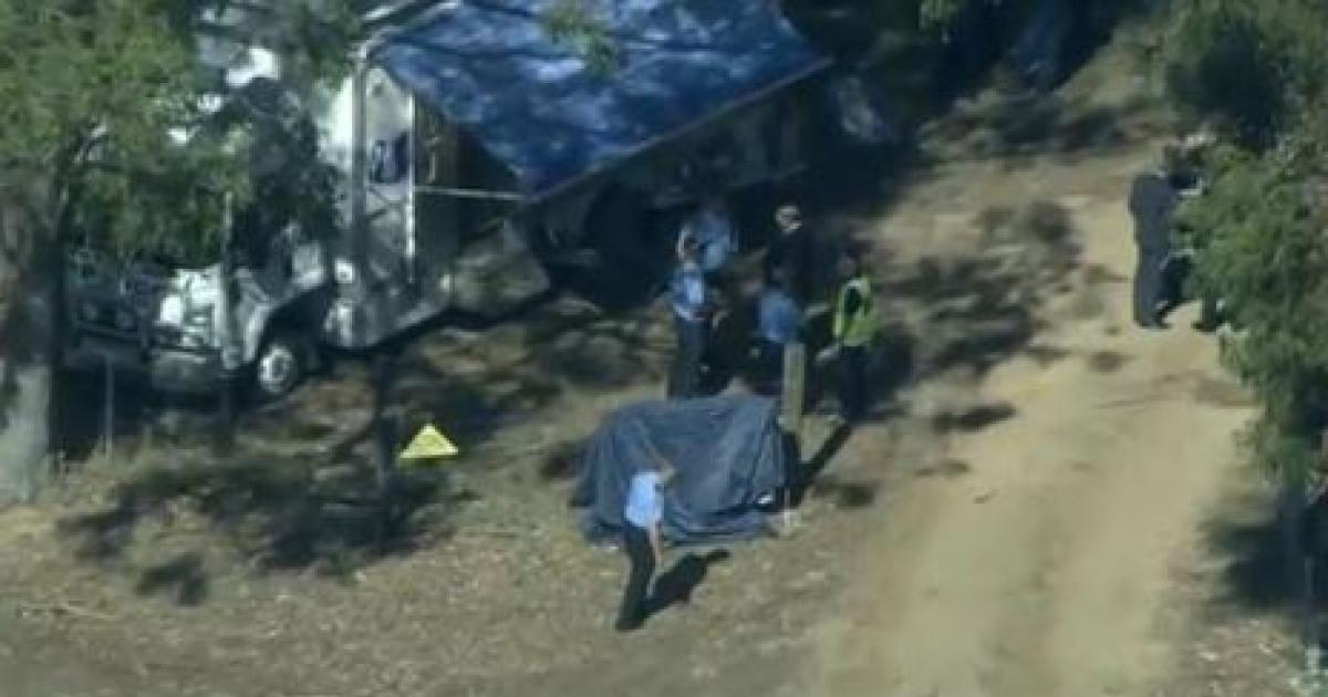 specifikation Uddrag sikkerhedsstillelse Australia mass shooting in Osmington near Margaret River leaves family dead  today - CBS News