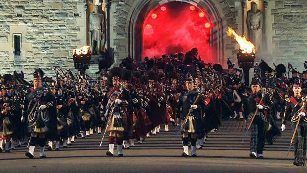 bagpipes-and-kilts-royal-edinburgh-military-tattoo-620.jpg