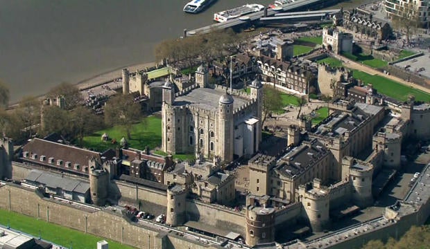 history-of-london-tower-of-london-aerial-view-620.jpg