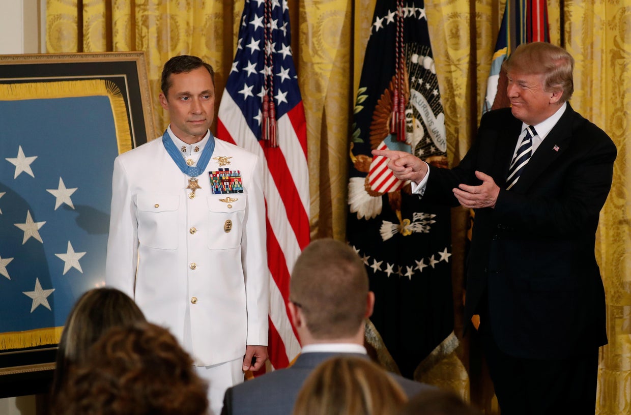 Slabinski Navy Seal , Medal of Honor Recipient Britt Slabinski – KQWEX