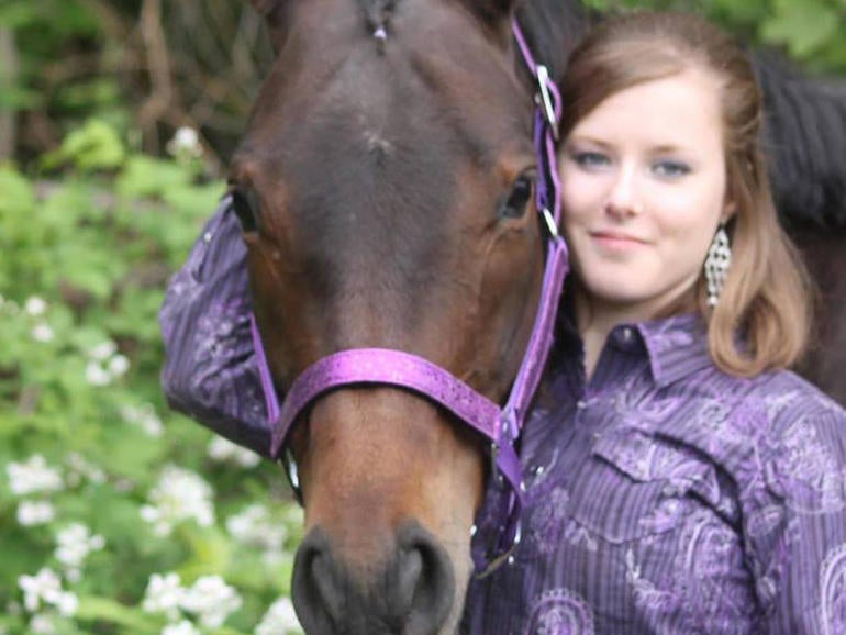 ncis-corwin-horse.jpg