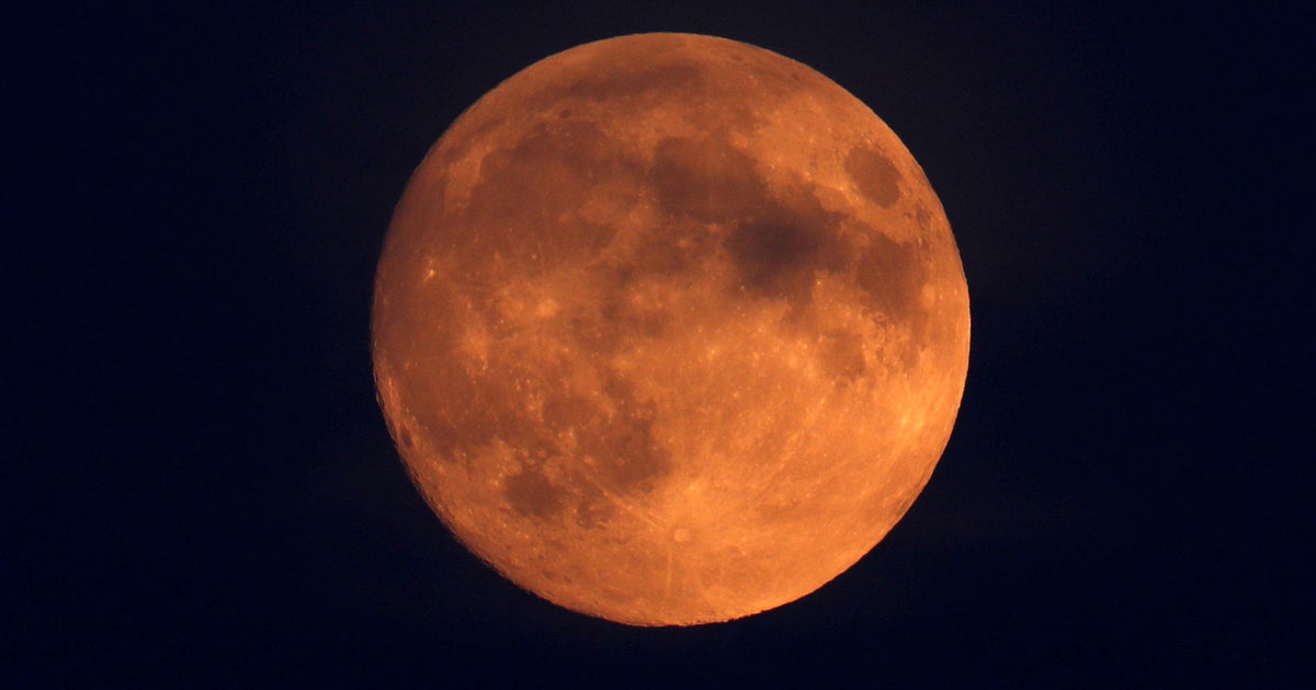 How To Watch This Week S Spectacular Super Flower Blood Moon Lunar Eclipse Cbs News