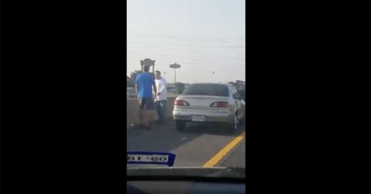 Woman Captures Road Rage Video And Commentary Go Viral Cbs News 