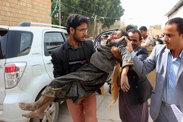 yemen airstrike hits bus of kids