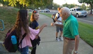 94-year-old veteran imparts wisdom to students everyday before class 