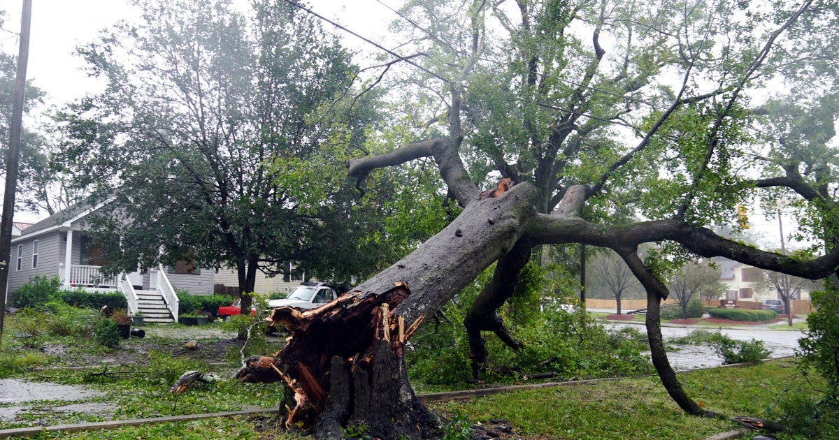Hurricane Florence Strikes Southeastern U S Cbs News
