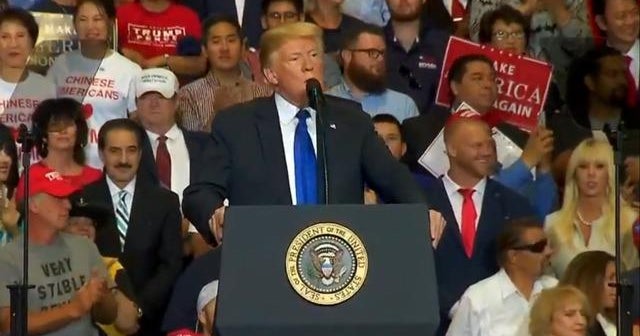 Trump gets big rounds of applause for mentioning trade deals, and