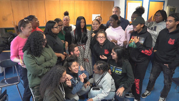 cardi-b-visits-renaissance-high-school-for-musical-theater-and-the-arts-in-bronx-ny-620.jpg 