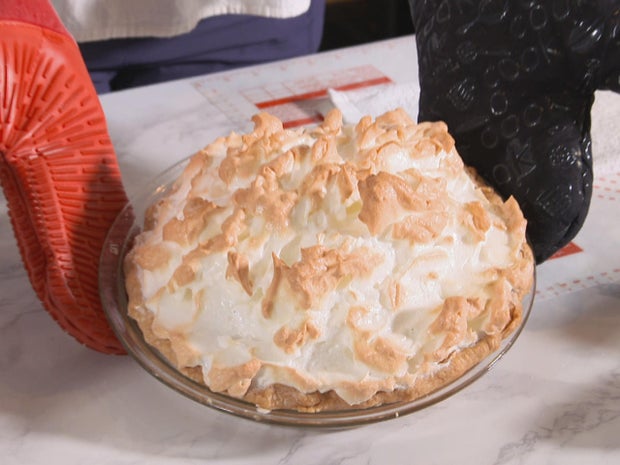key-lime-pie-with-meringue-promo.jpg