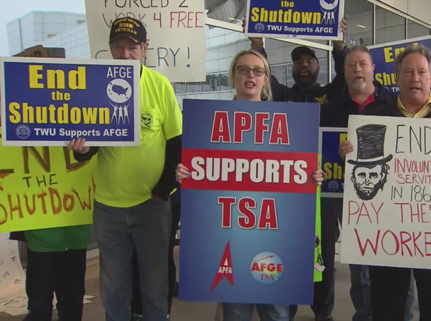 federal employees demonstrate at DFW Airport 