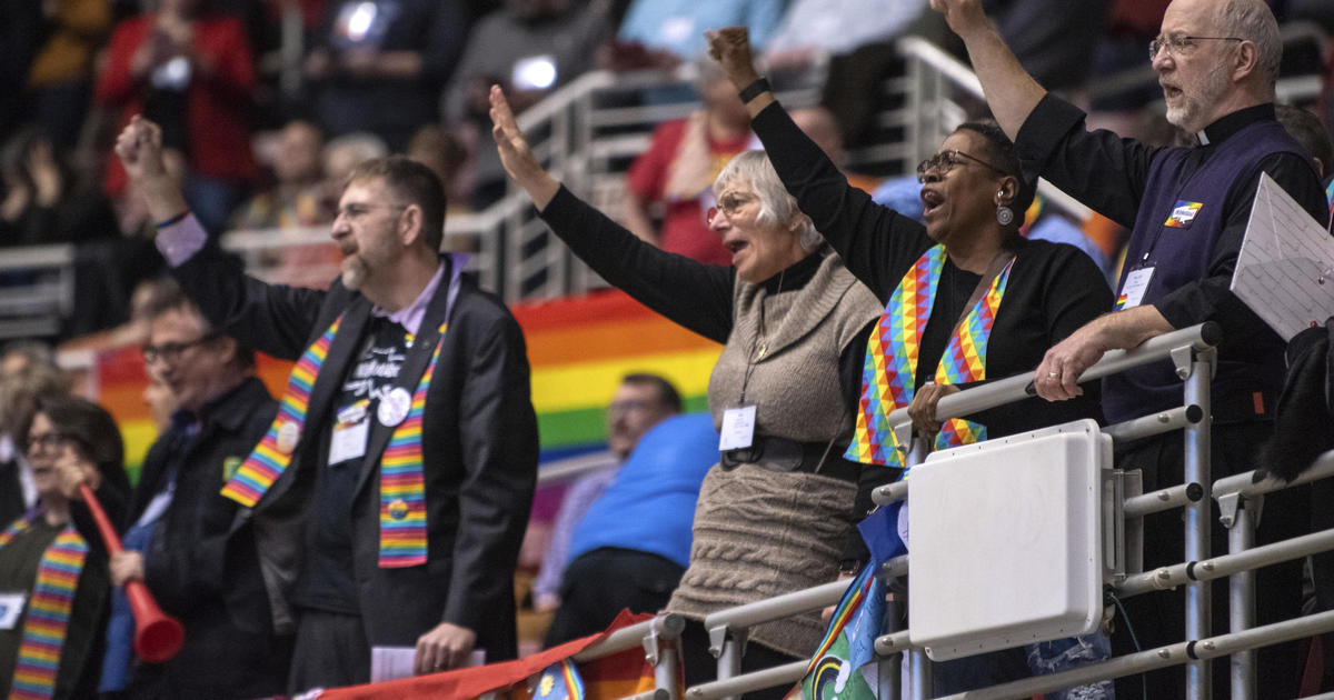 Methodist Church Votes To Ban Gay Clergy And Same Sex Marriage Evoking Debate Among Members